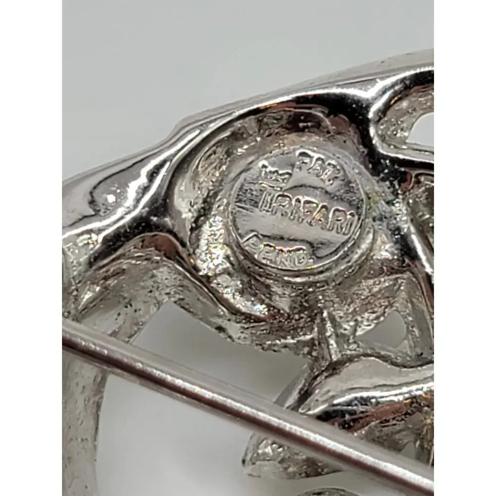 Vintage Crown Trifari 1950's Wreath Silver Rhinestone Brooch Pin Jewelry